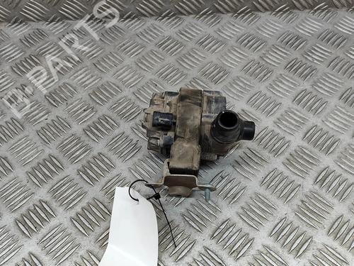 Used Auxiliary water pump BMW i3 (I01) Electric (170 hp) 16141031