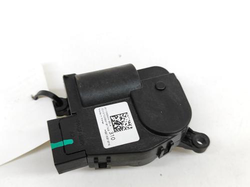 Module électronique TESLA MODEL Y (5YJY) EV Performance All-wheel Drive (462 hp) 28548484