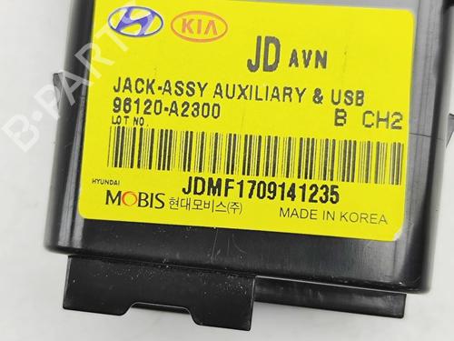 Electronic module KIA CEE'D Sportswagon (JD) 1.6 CRDi 136 | BP33825735M83  - Image 6