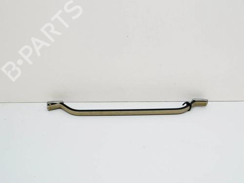 Used Interior roof handle Interior roof handle MERCEDES-BENZ S-CLASS Saloon (W108, W109) 280 S (108.016) (140 hp) 14641041 14641041