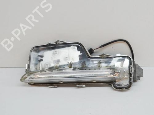 Used Left front fog light Left front fog light VOLVO V60 I (155) D3 (136 hp) 10673755 10673755