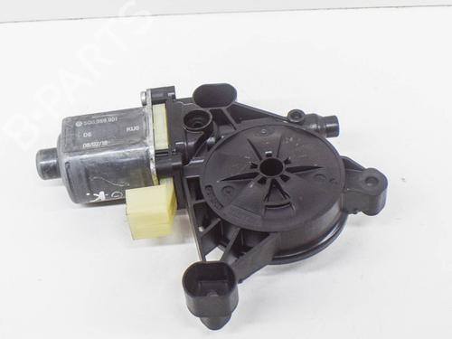Rudehejsemotor bagstkærm venstre AUDI A3 Limousine (8VS, 8VM) S3 quattro | BP6867052E23 