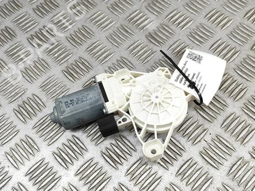 right-rear-window-motor-vw-touareg-cr7-rc8-2017-27217295 main image