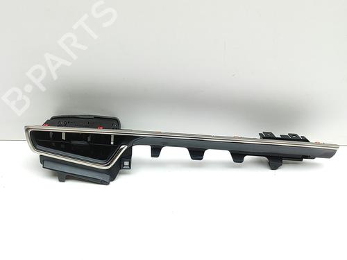 Used Air vent TOYOTA COROLLA Estate (_E21_) 1.8 Hybrid (ZWE211) (98 hp) 29812669