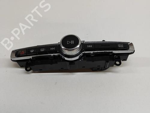 Used Switch VOLVO XC40 (536) T3 (150 hp) 27765854