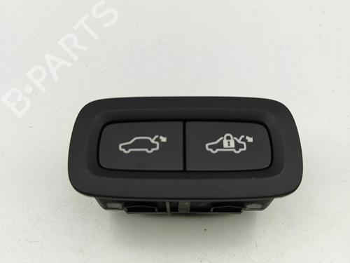 Used Switch VOLVO XC40 (536) B4 Mild-Hybrid (197 hp) 27795973