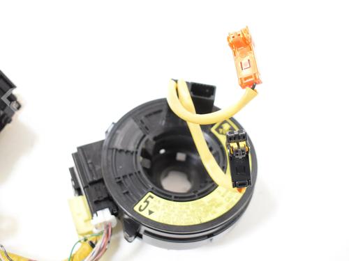 Used Steering column stalk TOYOTA COROLLA Verso (ZER_, ZZE12_, R1_) 2.0 D-4D (CUR10_, CUR10R) (116 hp) 9897825