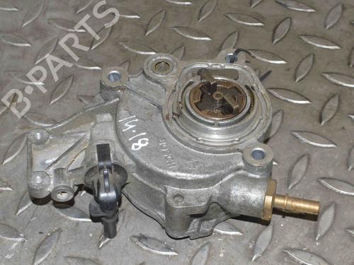 Used Vacuum pump VW PASSAT B6 (3C2) 2.0 TDI (136 hp) 30225633