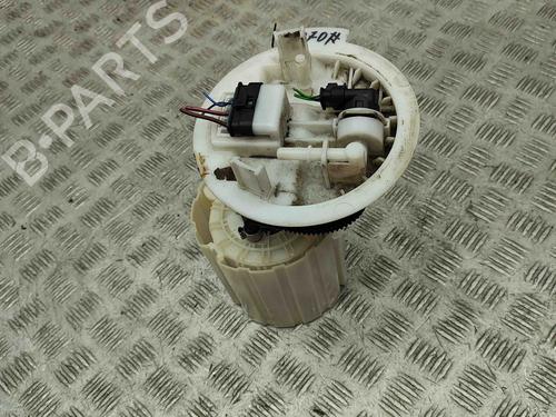 Used Fuel pump MERCEDES-BENZ CLA Coupe (C117) CLA 180 (117.342) (122 hp) 26511604
