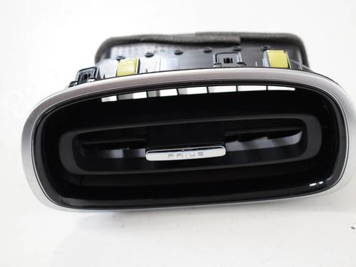 Used Air vent TOYOTA PRIUS (_W5_) 1.8 Hybrid (ZVW50_, ZVW51_) (98 hp) 30258479