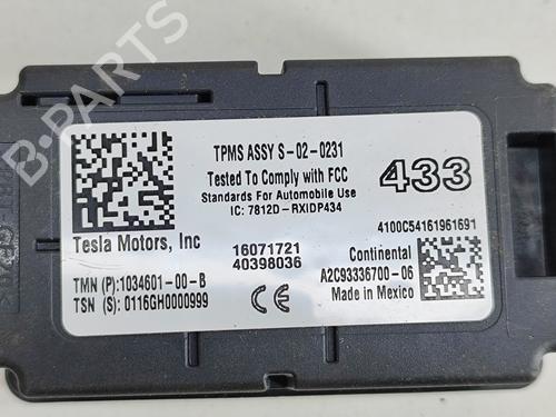 Module électronique TESLA MODEL X (5YJX) 90D AWD | BP20675770M83 