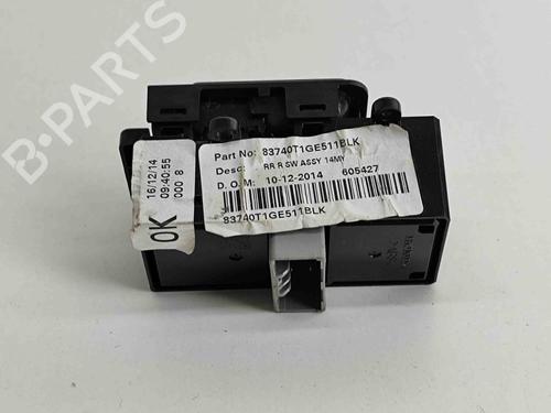 Right rear window switch HONDA CR-V IV (RM_) 2.2 i-DTEC AWD (RE6) | BP17444767I28