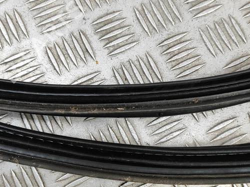 Gummiliste INFINITI Q30 1.6 | BP28564100C142 