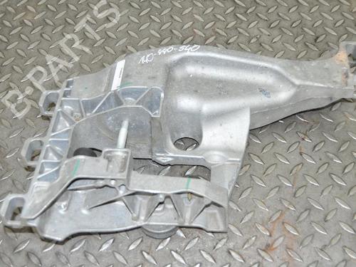 Used Support LAND ROVER RANGE ROVER VELAR (L560) 2.0 D180 TD4 4x4 (180 hp) 30258271