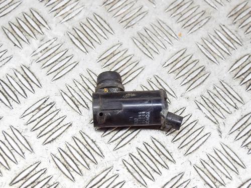 Used Washer pump Washer pump TOYOTA RAV 4 II (_A2_) 2.0 4WD (ACA21, ACA20) (150 hp) 14636485 14636485