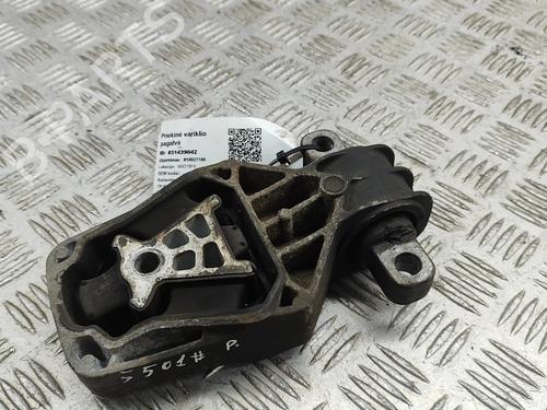 Used Engine mount INFINITI Q30 1.6 (156 hp) 28563288