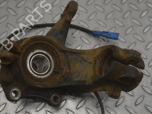 Left front steering knuckle PEUGEOT 2008 I (CU_) 1.5 BlueHDI 100 | BP30230480M25