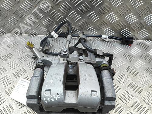 Used Right rear brake caliper Right rear brake caliper TESLA MODEL Y (5YJY) EV (347 hp) 33464884 33464884
