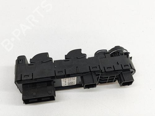 Right front window switch CITROËN C5 AIRCROSS (A_) 1.2 PureTech 130 (ARHNSJ) | BP28551457I26