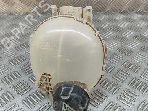 Used Expansion tank PEUGEOT 2008 II (UD_, US_, UY_, UJ_, UR_, UC_) 1.2 PureTech 130 (USHNS, URHNS) (130 hp) 28553167