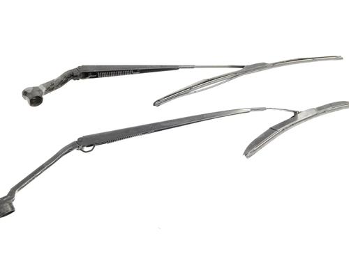 Used Front windshield wiper arm Front windshield wiper arm 30217589 30217589