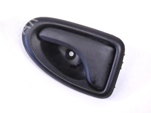Used Front left interior door handle RENAULT MASTER II Van (FD) 2.5 dCi (FD01, FD02, FD21, FD22, FD31, FD32, FD3Y, FD71,... (120 hp) 30217180
