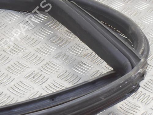 Gummiliste MASERATI QUATTROPORTE VI 3.0 D | BP14622584C142 