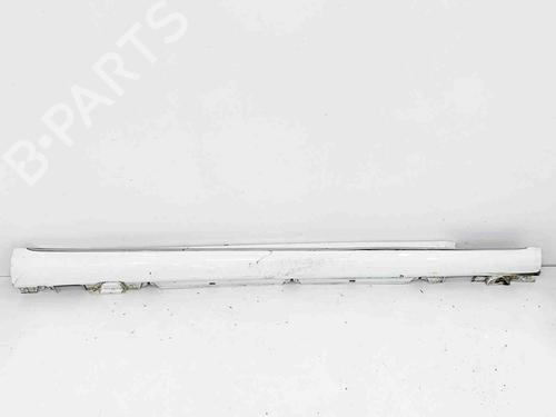 Used Right sideskirt MERCEDES-BENZ C-CLASS (W205) C 300 BlueTEC Hybrid / h (205.012) (231 hp) 29226856