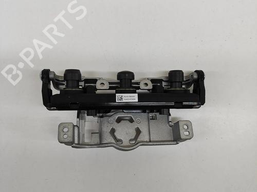 Câmera TESLA MODEL 3 (5YJ3) EV (283 hp) 27765431