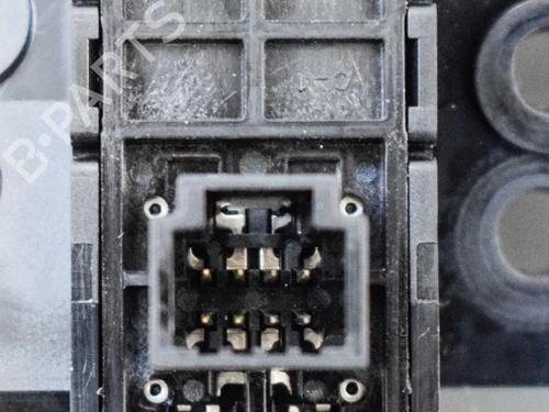 Used Switch NISSAN QASHQAI II (J11, J11_) 1.6 DIG-T (163 hp) 6752028