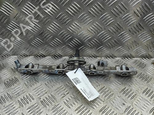 Used Injection rail Injection rail TOYOTA RAV 4 V (_A5_, _H5_) 2.5 Hybrid AWD (AXAH54, AXAL54) (222 hp) 33386757 33386757