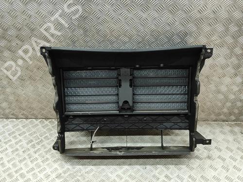 Używane Atrapa chłodnicy / Grill MASERATI LEVANTE SUV (M161) 3.0 D Q4 (250 hp) 31192145