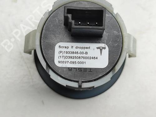 Switch TESLA MODEL Y (5YJY) Long Range All-wheel Drive | BP30856857I30 