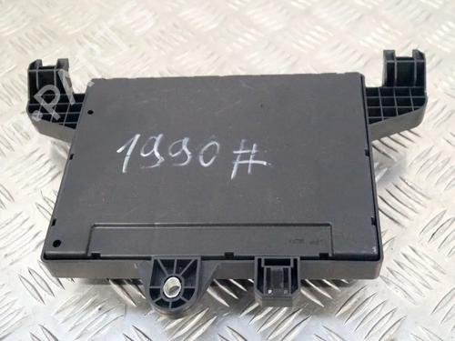 Used Fuse box Fuse box OPEL ASTRA J (P10) 2.0 CDTI (68) (160 hp) 6736095 6736095