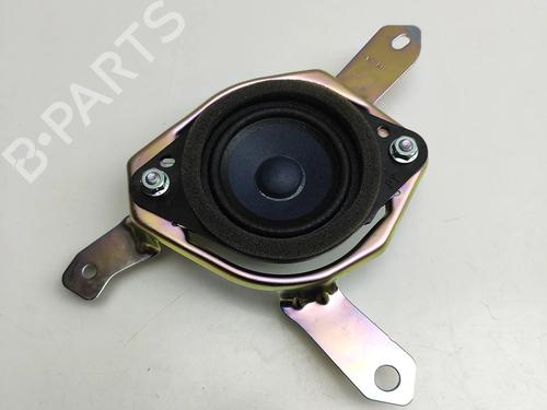 speaker-toyota-c-hr-_x2_-_h2_-2023-30108430 main image