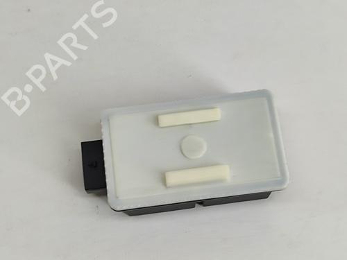 Module électronique TESLA MODEL X (5YJX) 90D AWD | BP20675770M83 