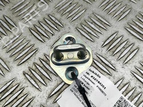 sttte-toyota-prius-_w6_-2023-29975200 main image