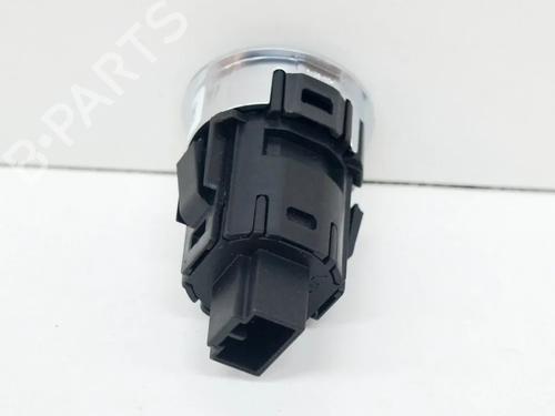 Switch VOLVO XC40 (536) T3 | BP27752325I30