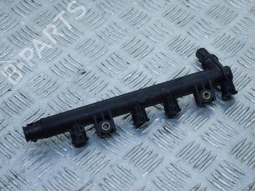 Used Injection rail FIAT PANDA (169_) 1.2 (169.AXB11, 169.AXB1A) (60 hp) 6727275