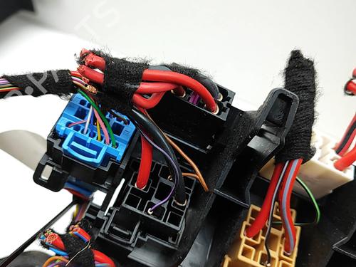 Fuse box PORSCHE CAYENNE Coupe (9YB) 3.0 E-Hybrid AWD | BP38018082E1 - Image 6