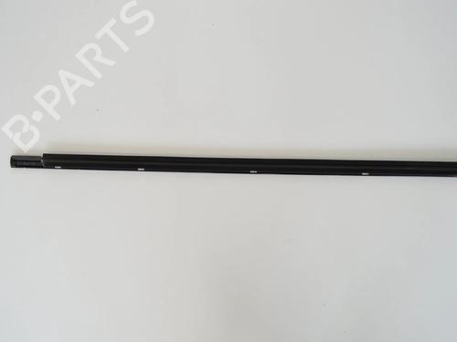 Dørliste Dørliste MERCEDES-BENZ C-CLASS Coupe (CL203) C 180 Kompressor (203.746) (143 hp) 33357468 33357468