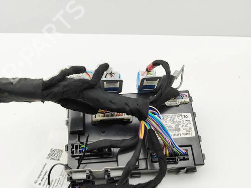 Used Control unit Control unit NISSAN LEAF (ZE1) Electric (218 hp) 39989430 39989430