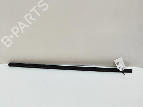 Dørliste INFINITI Q30 1.6 | BP28564071C150