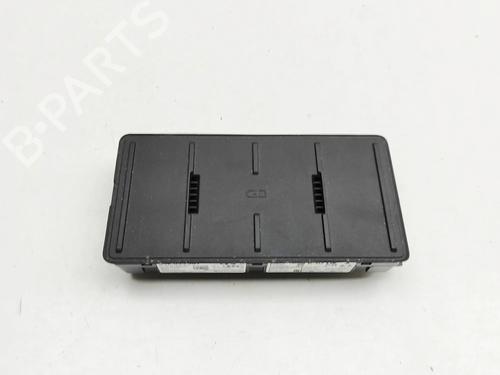 Used Electronic module Electronic module AUDI Q5 (GUB) 2.0 TDI quattro (204 hp) 33732135 33732135