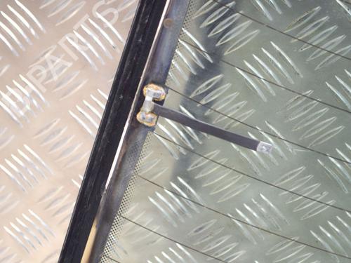 Bootlid window JAGUAR XJ (XJ40, XJ81) V12 6.0 | BP26221103C64