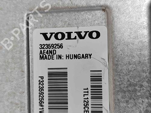 Module électronique VOLVO XC90 II (256) B5 Mild Hybrid AWD | BP28556018M83