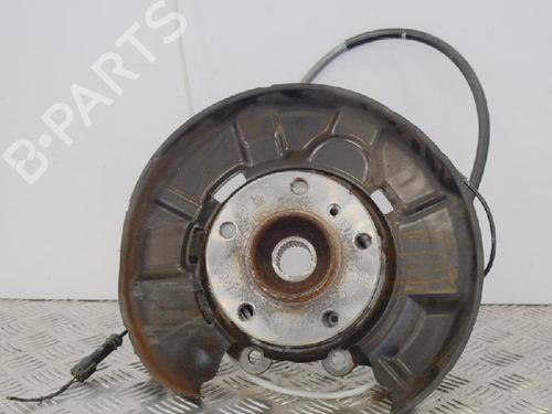Used Right rear steering knuckle BMW 1 (F20) 118 d (143 hp) 14660826