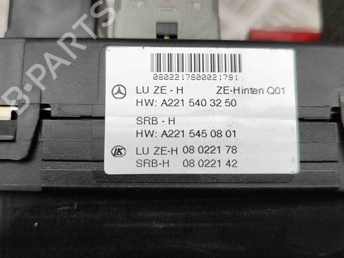 Fuse box MERCEDES-BENZ S-CLASS (W221, V221) S 500 4-matic (221.086, 221.186) | BP29510840E1