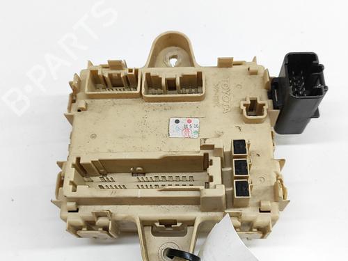 Used Fuse box LEXUS RX (_U3_) 400h AWD (MHU38_) (211 hp) 23561414