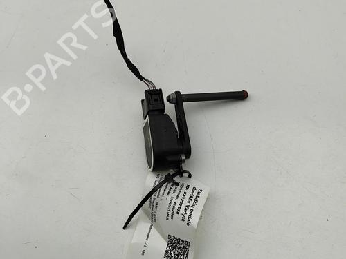 Used Electronic sensor BMW 5 (G30, F90) 530 e Plug-in Hybrid (252 hp) 27577082